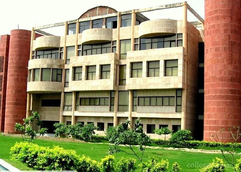 Galgotias College of Engineering & Technology campus