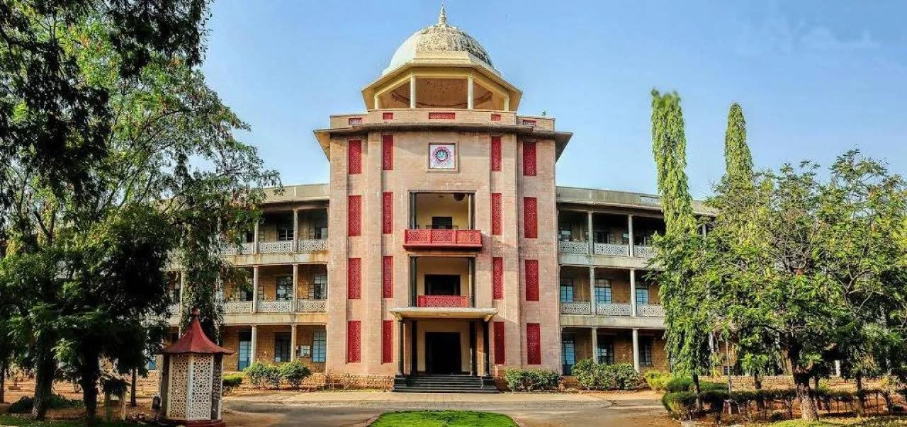 Thiagarajar College campus