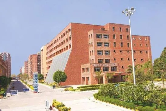 Sharda Dental College campus