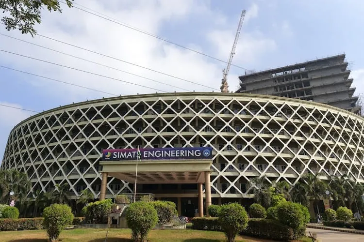 Saveetha Engineering College campus