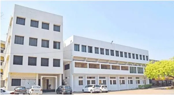 ACPM Medical College campus image