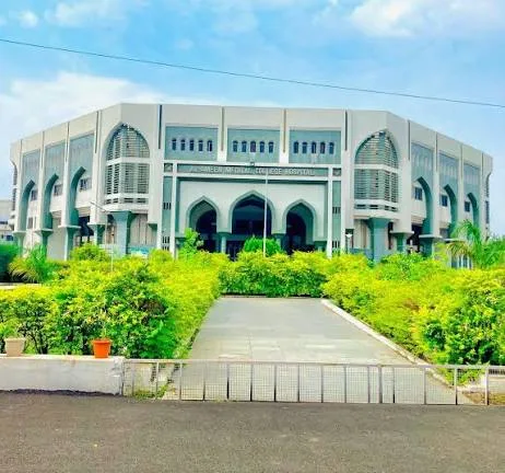 Al-Ameen Medical College campus image